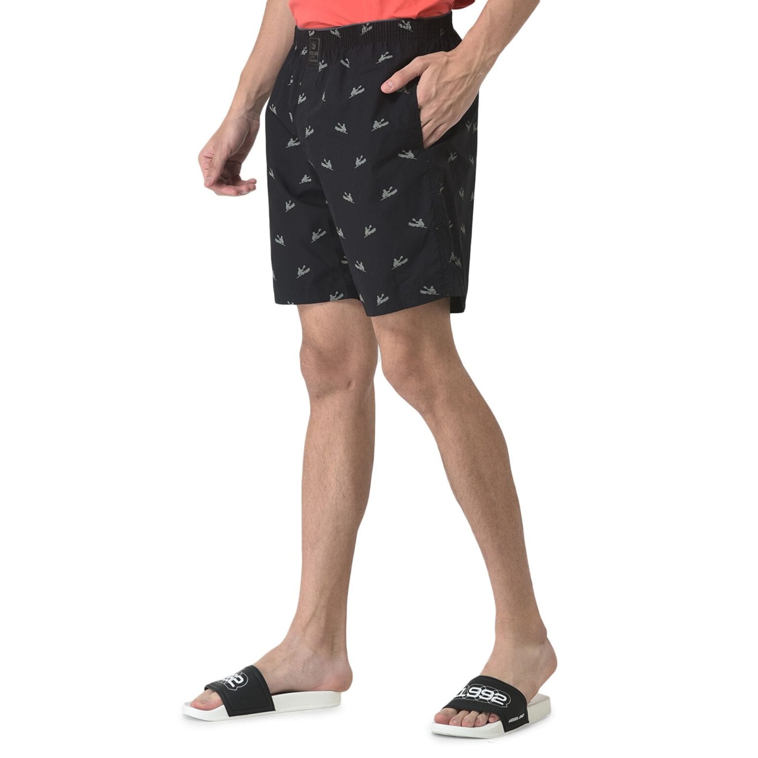 WOODLAND IWST 13A BLACK SHORTS